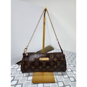 Louis Vuitton Monogram Brown Canvas Clutch with Gold Hardware